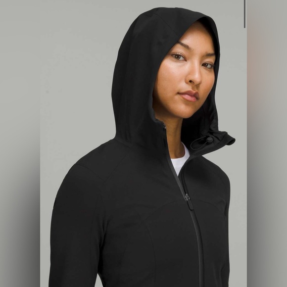 Lululemon Stretch Slim-Fit Running Jacket - Picture 4 of 12